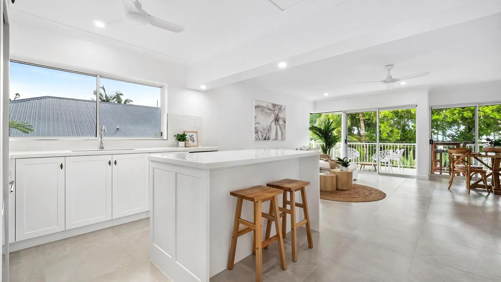 Beach Tropics At The Ribbons Clifton Beach Appartement
